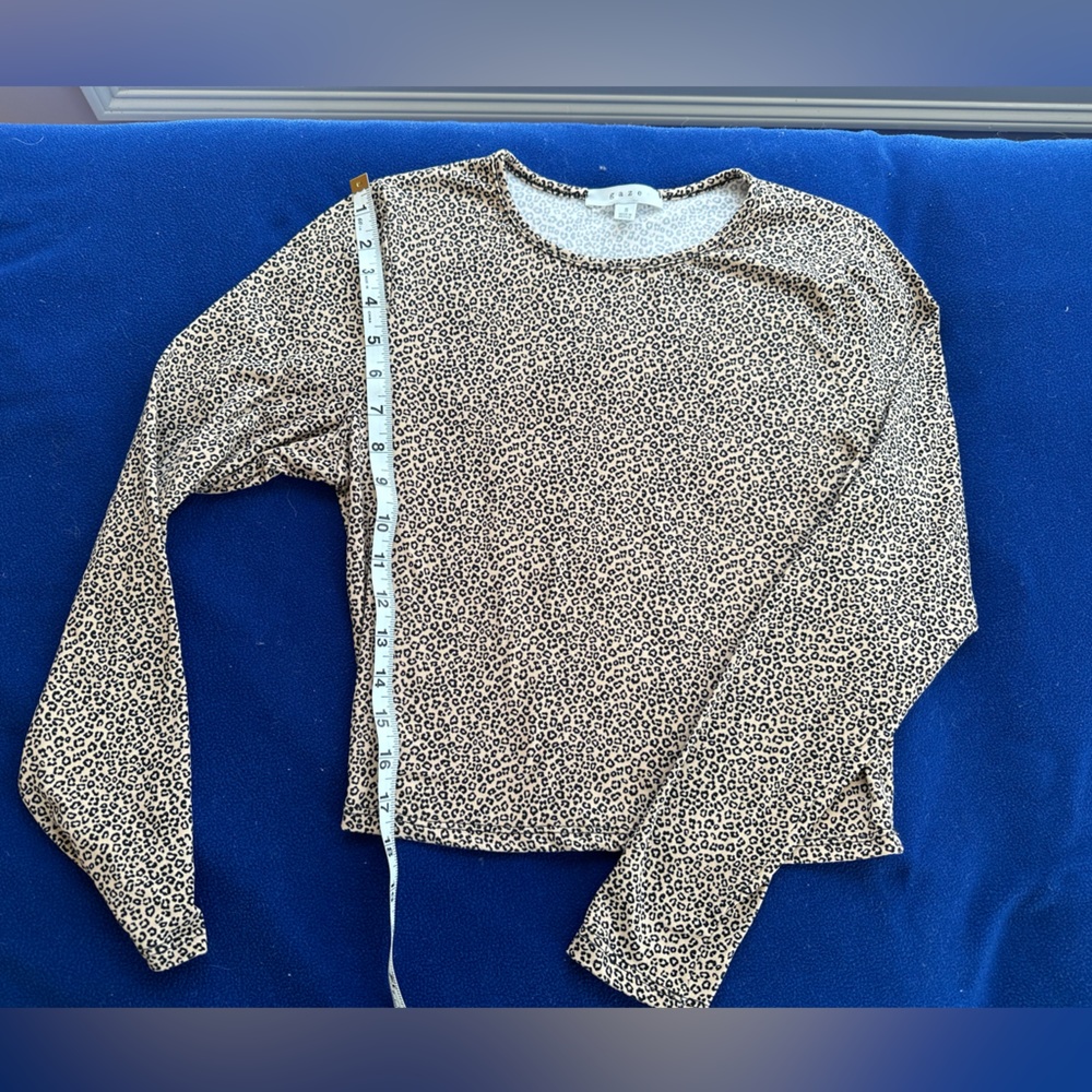 Leopard print top - Picture 2 of 3